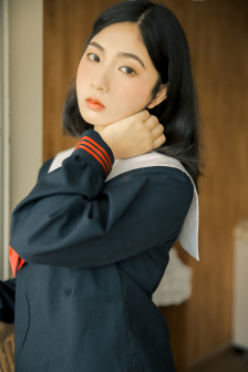 国产一卡二卡国色天香